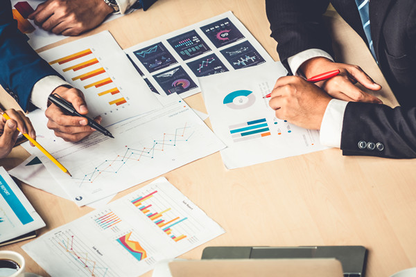 幫助企業(yè)應對變革挑戰(zhàn)，實現(xiàn)組織轉型與優(yōu)化