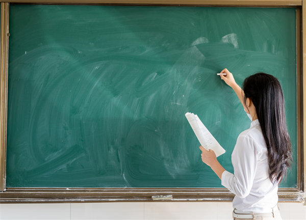 培養(yǎng)跨界思維，打造復(fù)合型的組織人才隊(duì)伍