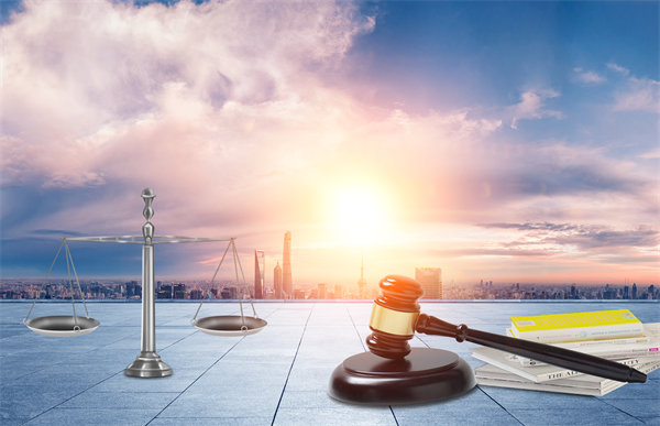 薪酬管理中如何確保合法合規(guī)，避免法律風(fēng)險？