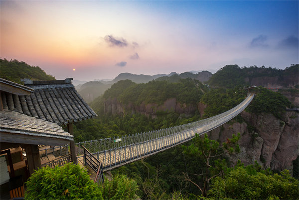 臺州管理咨詢機(jī)構(gòu)如何助力企業(yè)戰(zhàn)略規(guī)劃落地？