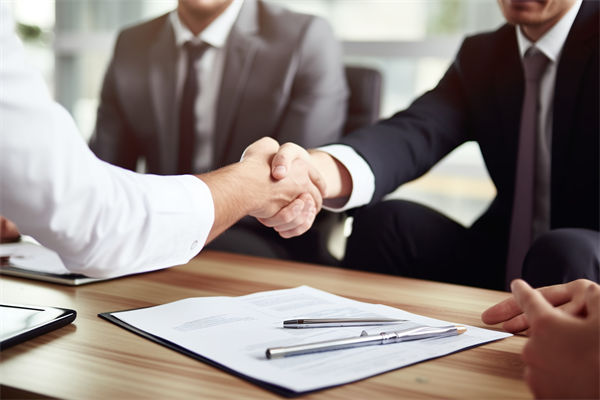 跨國企業(yè)如何管理文化差異以實(shí)現(xiàn)全球戰(zhàn)略協(xié)同？