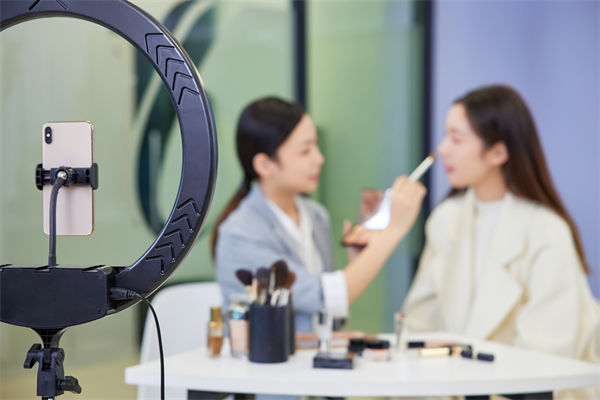 營(yíng)銷咨詢公司的全球化服務(wù)如何助企業(yè)開拓國(guó)際市場(chǎng)？