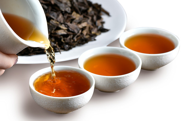 在多元化市場(chǎng)環(huán)境下，品牌如何保持一致性并突出特色？