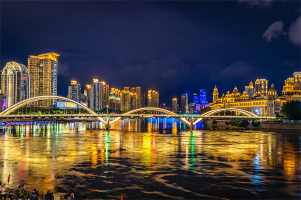 企業(yè)如何借助福州咨詢(xún)公司提升員工績(jī)效與團(tuán)隊(duì)效能？