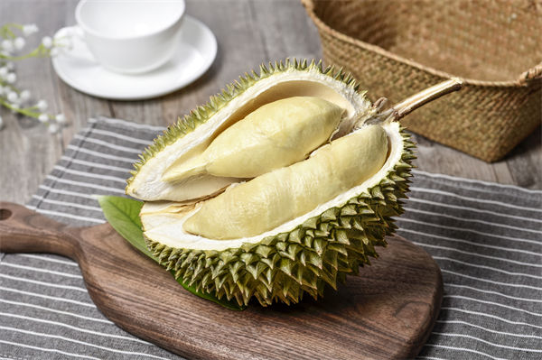 榴蓮價(jià)格暴跌50%，有人買(mǎi)了50箱，預(yù)算管理怎么看？