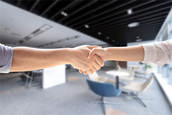 企業(yè)文化理念懸浮空中，如何讓價值觀真正落地生根？