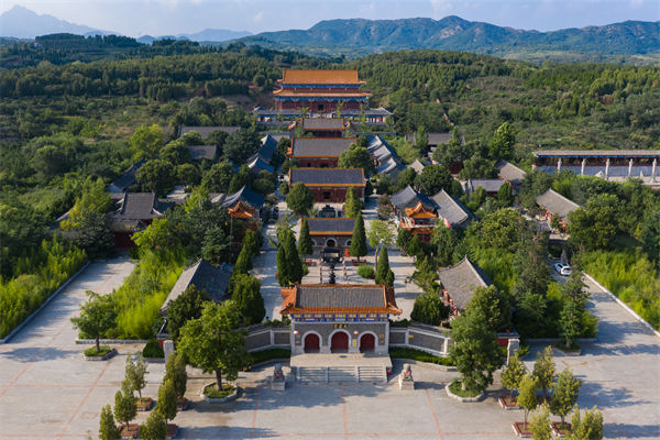 企業(yè)計(jì)劃年年空轉(zhuǎn)？煙臺(tái)年度經(jīng)營(yíng)咨詢(xún)?nèi)绾巫屇繕?biāo)從模糊變可落地？