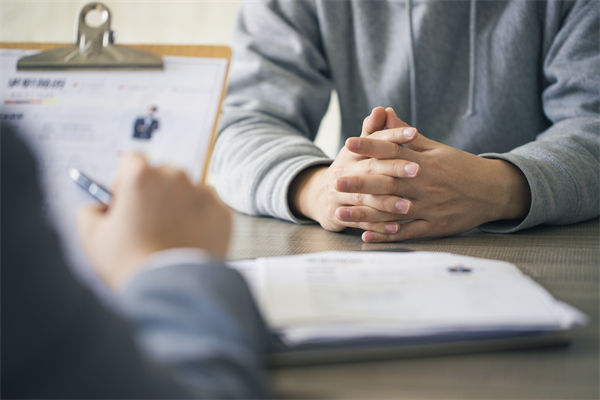 人社局回應(yīng)公司招聘35歲以上勿擾，企業(yè)管理怎么看？