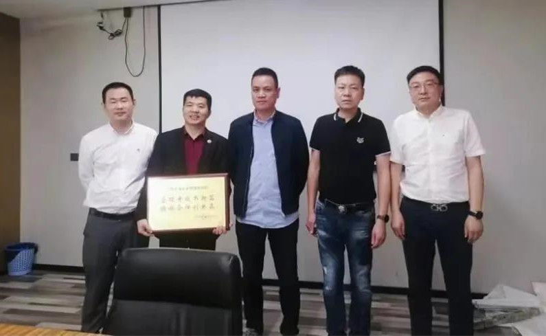 浙江深?yuàn)W科技有限公司 浙江深?yuàn)W科技有限公司